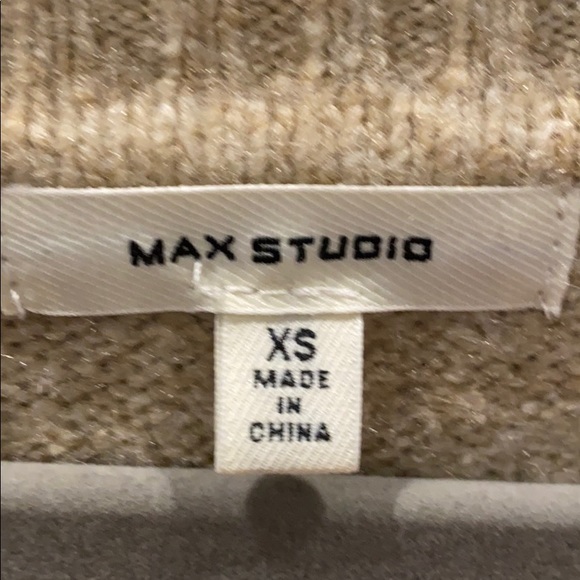 Max Studio Women’s Sweater Size XS - Picture 3 of 4